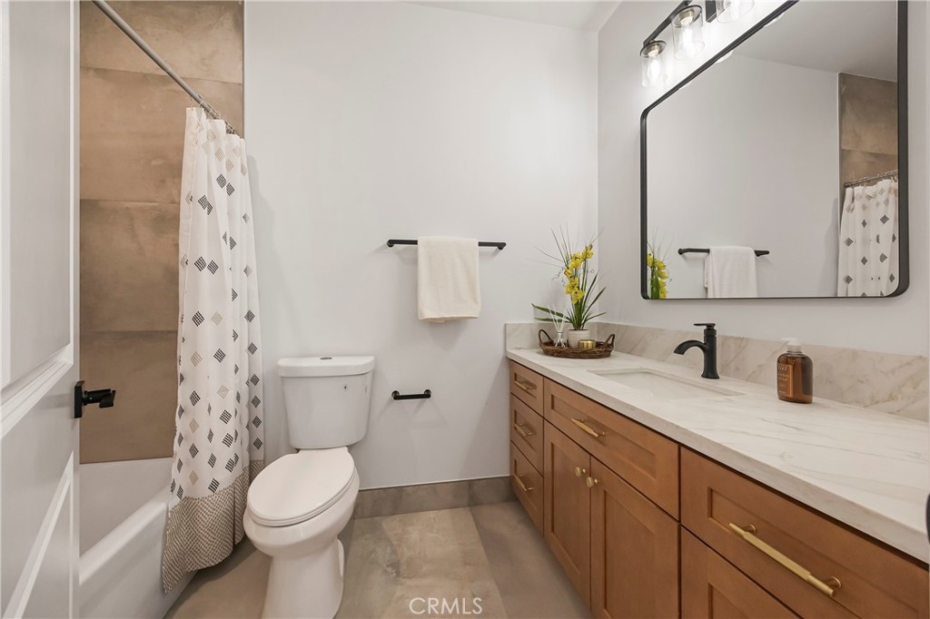 5677 Pentz Road Property Photo 35