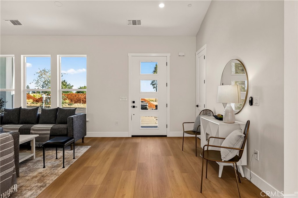 503 Nottingham Park Property Photo 17