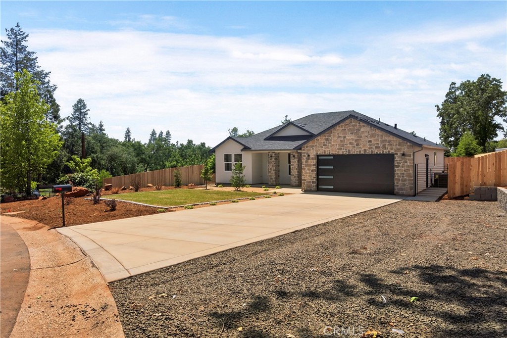 5871 Crestmoor Drive Property Photo 4