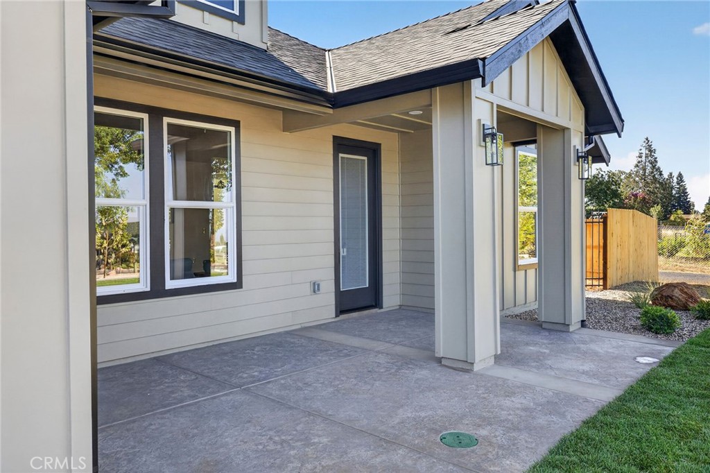 5456 Foster Road Property Photo 8