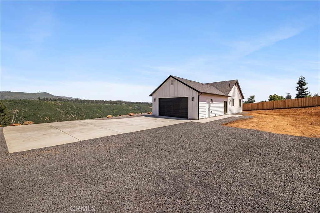 5693 Feather River Place Property Photo 9