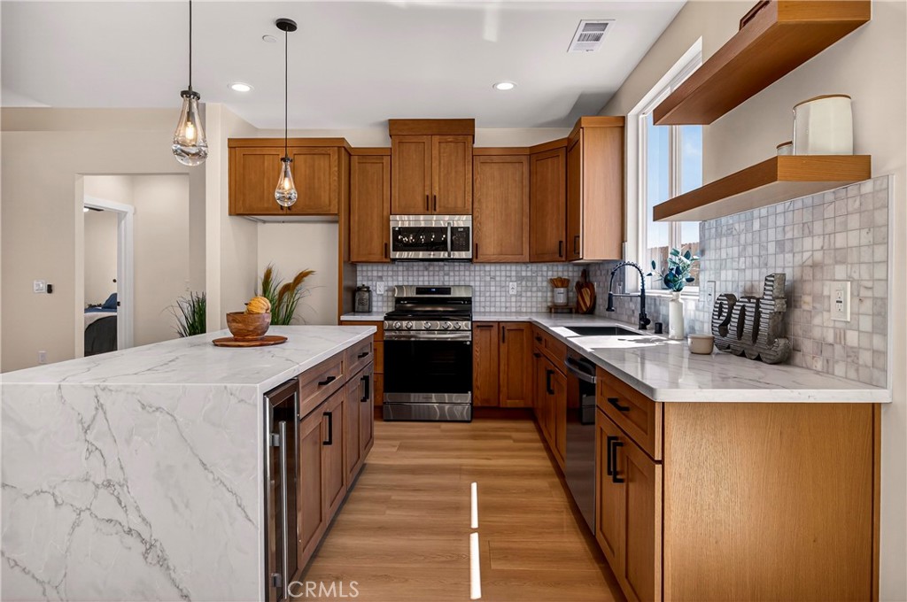 5693 Feather River Place Property Photo 20