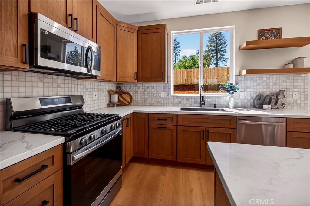 5693 Feather River Place Property Photo 21