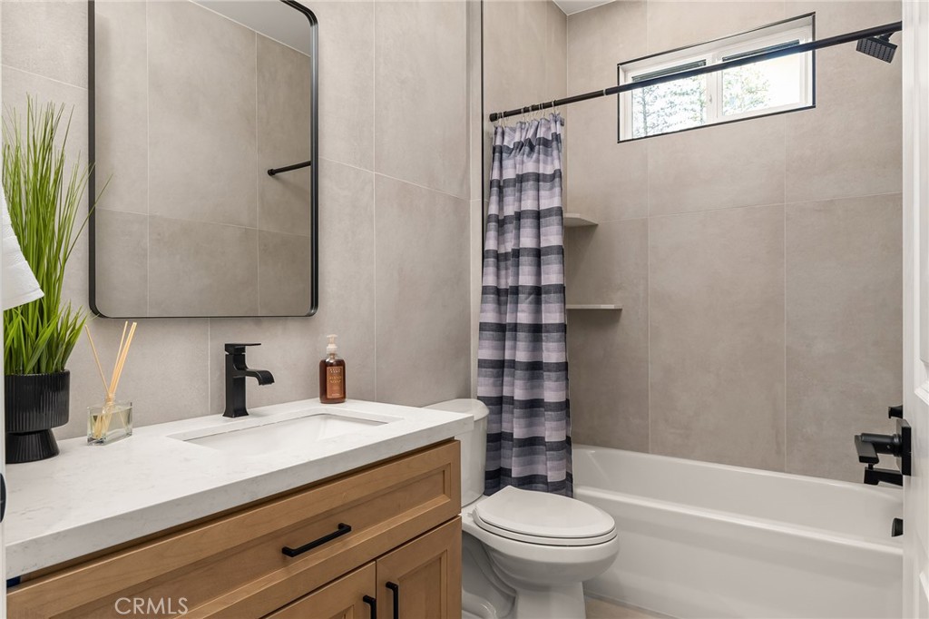 570 Bille Road Property Photo 25