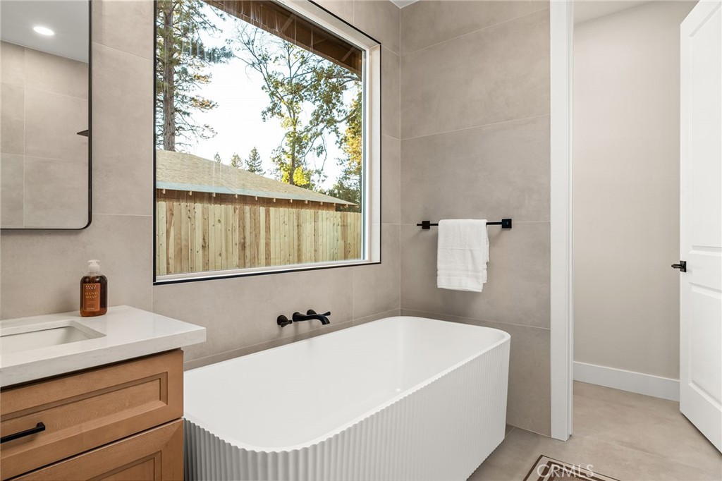 570 Bille Road Property Photo 41