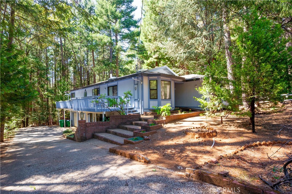 14665 Bridgeport Property Photo 1