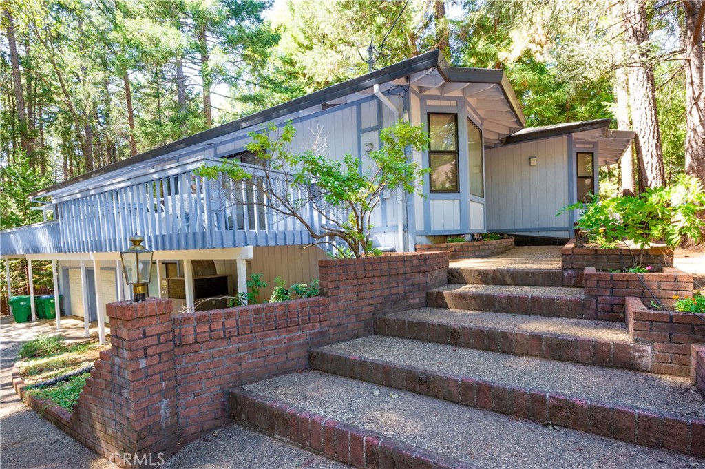 14665 Bridgeport Property Photo 2