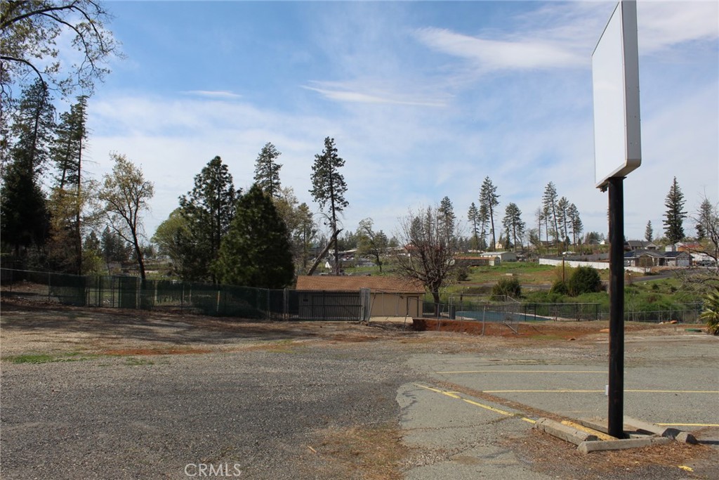 6047 Clark Property Photo 3