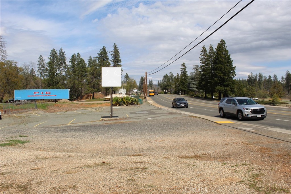 6047 Clark Property Photo 5
