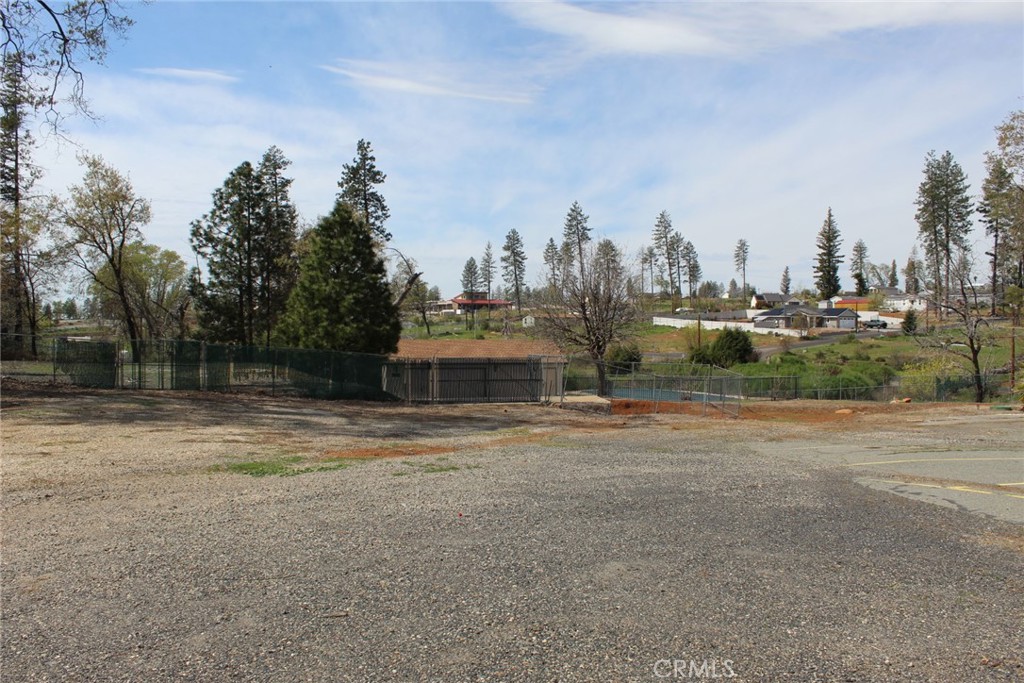 6047 Clark Property Photo 7