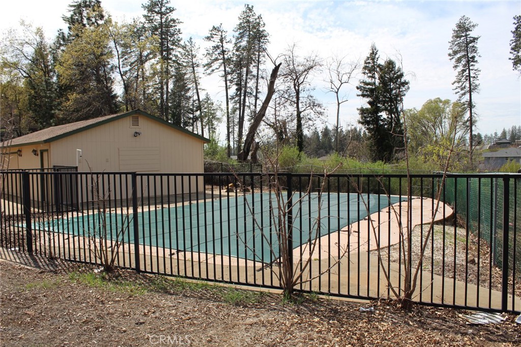 6047 Clark Property Photo 10