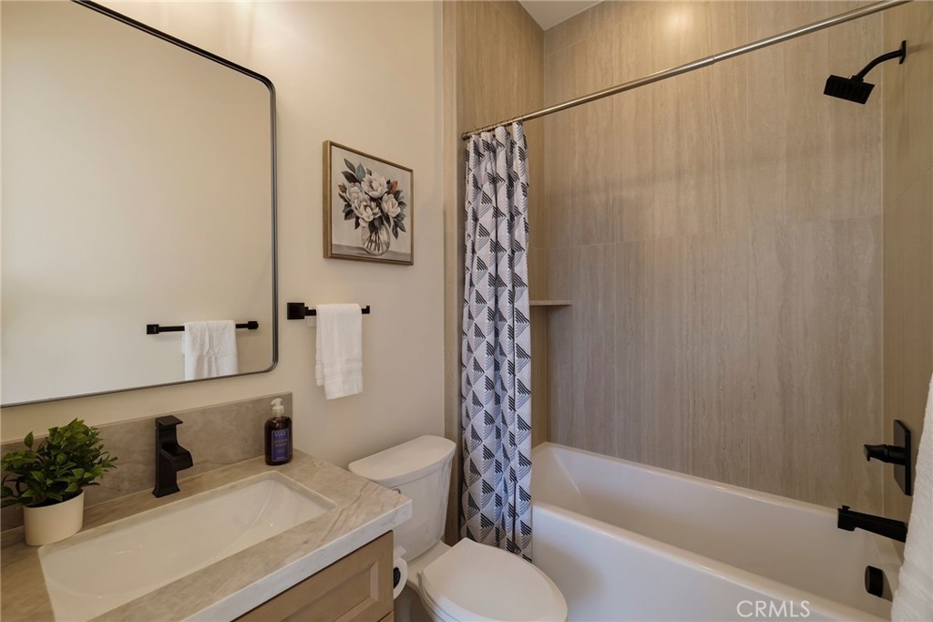 5280 Laguna Court Property Photo 45