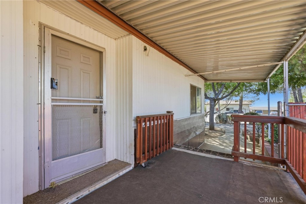 5116 Royal Oaks Drive Property Photo 5
