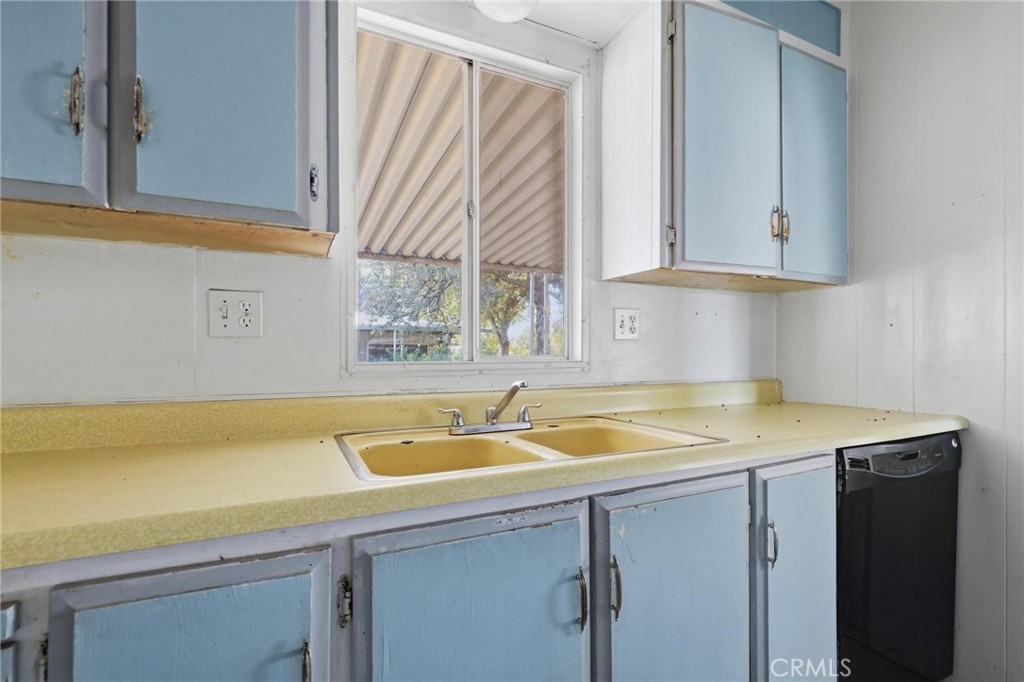 5116 Royal Oaks Drive Property Photo 11