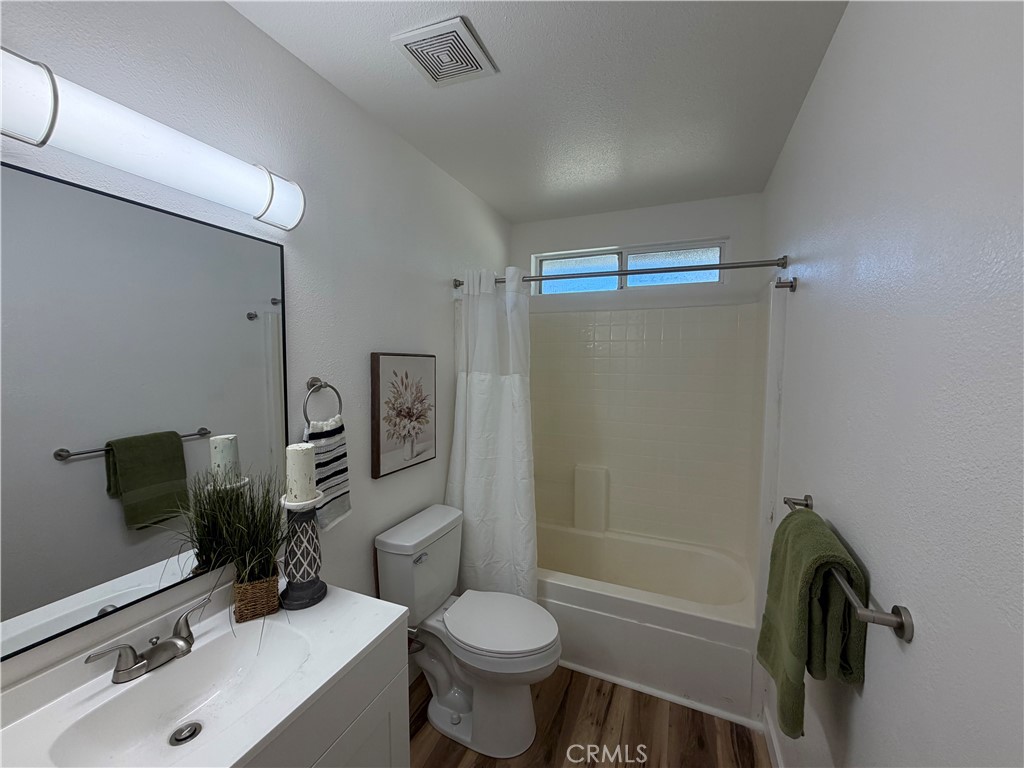 454 Trent Property Photo 11