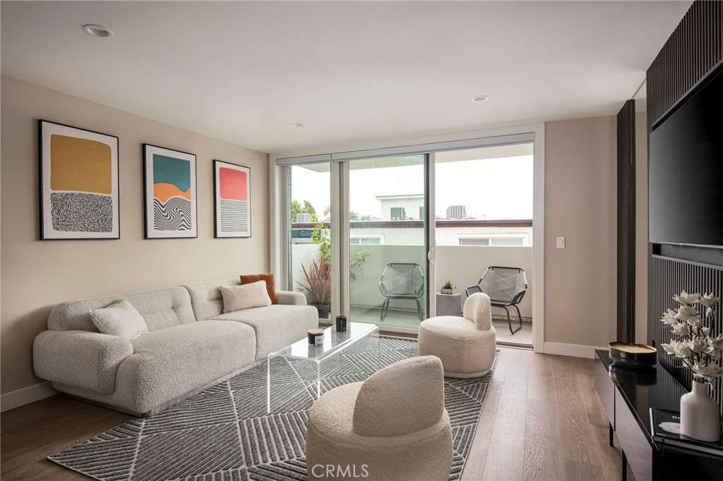 380 Cordova Street 305 Property Photo 1