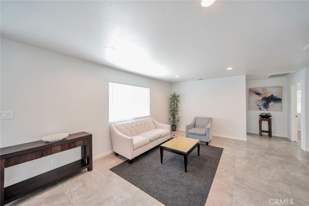 17609 Covello Street Property Photo 7