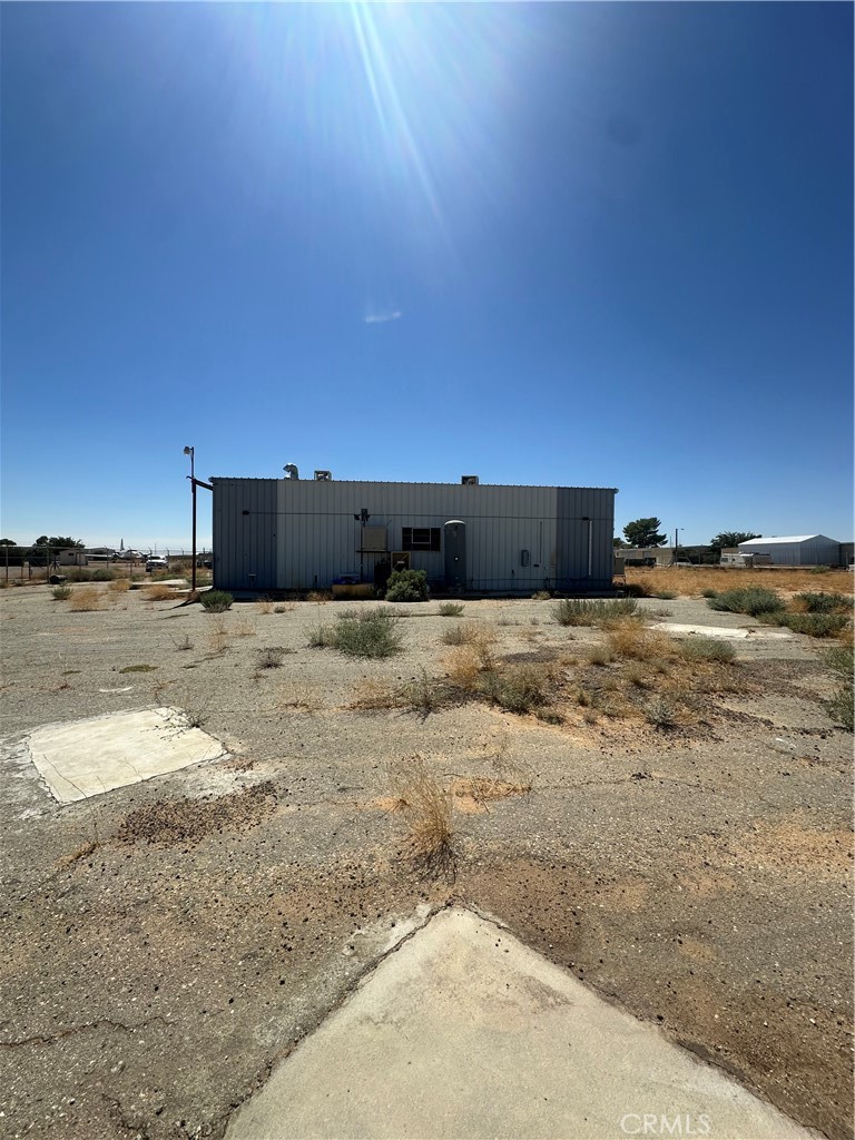 22639 Airport Way Property Photo 10