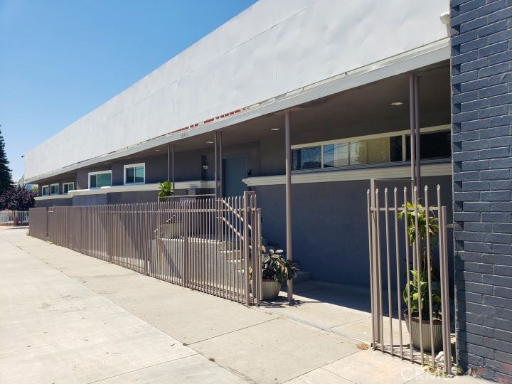 1011 Goodrich Boulevard Property Photo 3