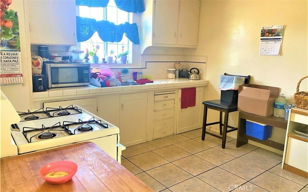 2630 2632 L Street A,b,c Property Photo 10
