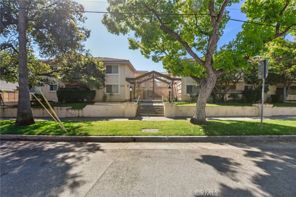 449 N Catalina Avenue 207 Property Photo
