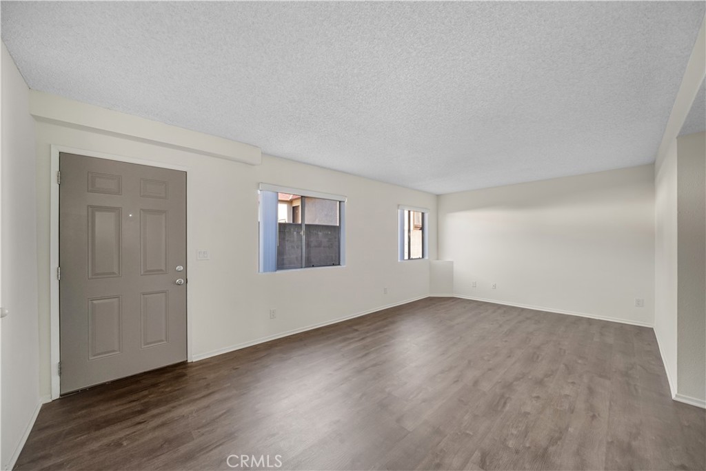 1349 Elm Avenue Property Photo 4