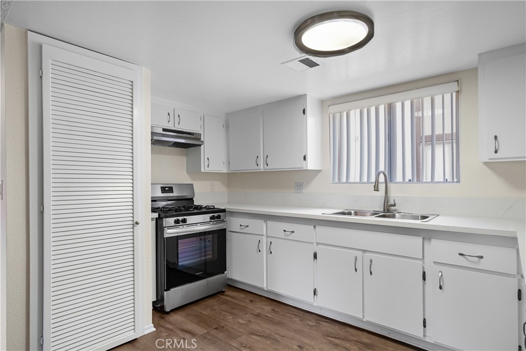 1349 Elm Avenue Property Photo 7