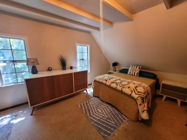 810 Lake Drive Property Photo 7