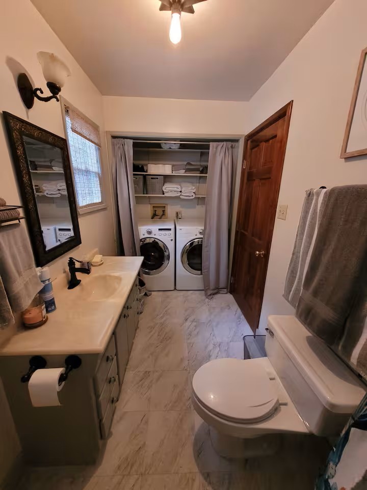 810 Lake Drive Property Photo 12