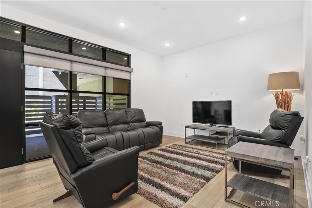 178 S Euclid Avenue 106 Property Photo 1