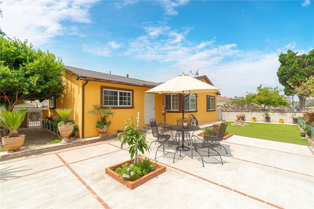 11736 Killian Street Property Photo 1