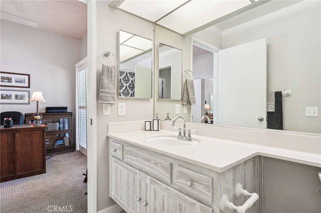 26107 Mcbean 62 Property Photo 12