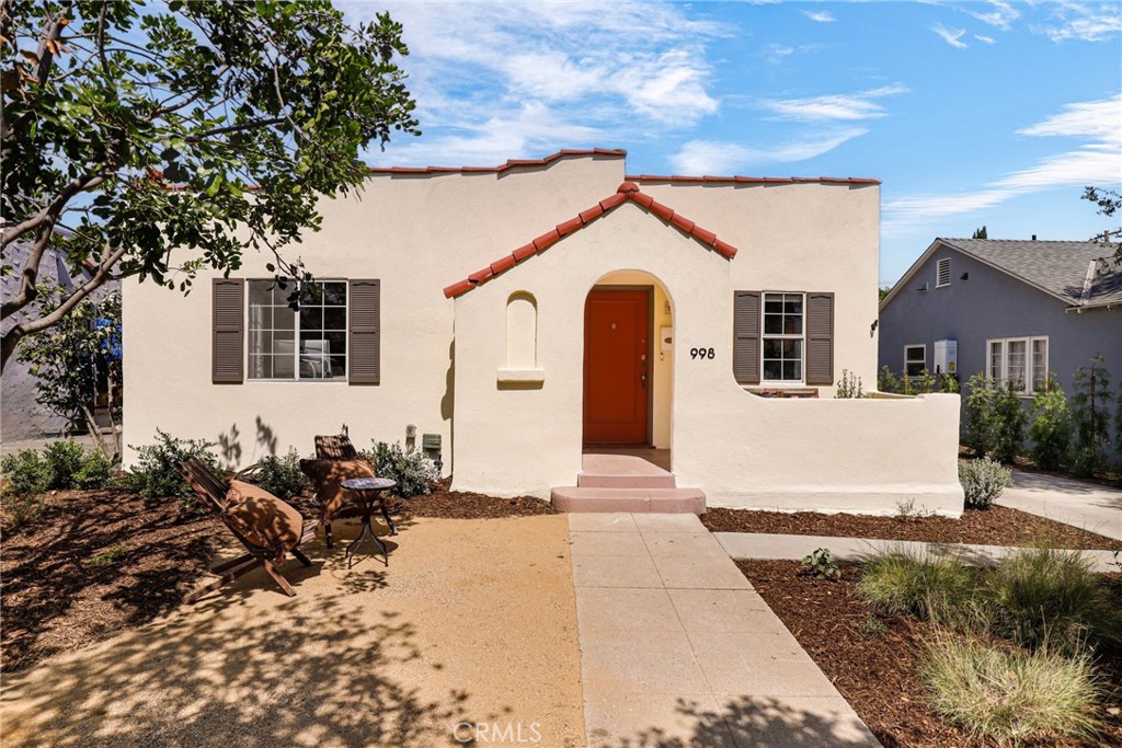 998 Bella Vista Avenue Property Photo 1