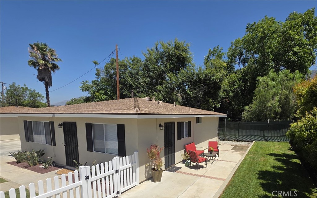 868 Random Lane Property Photo 1