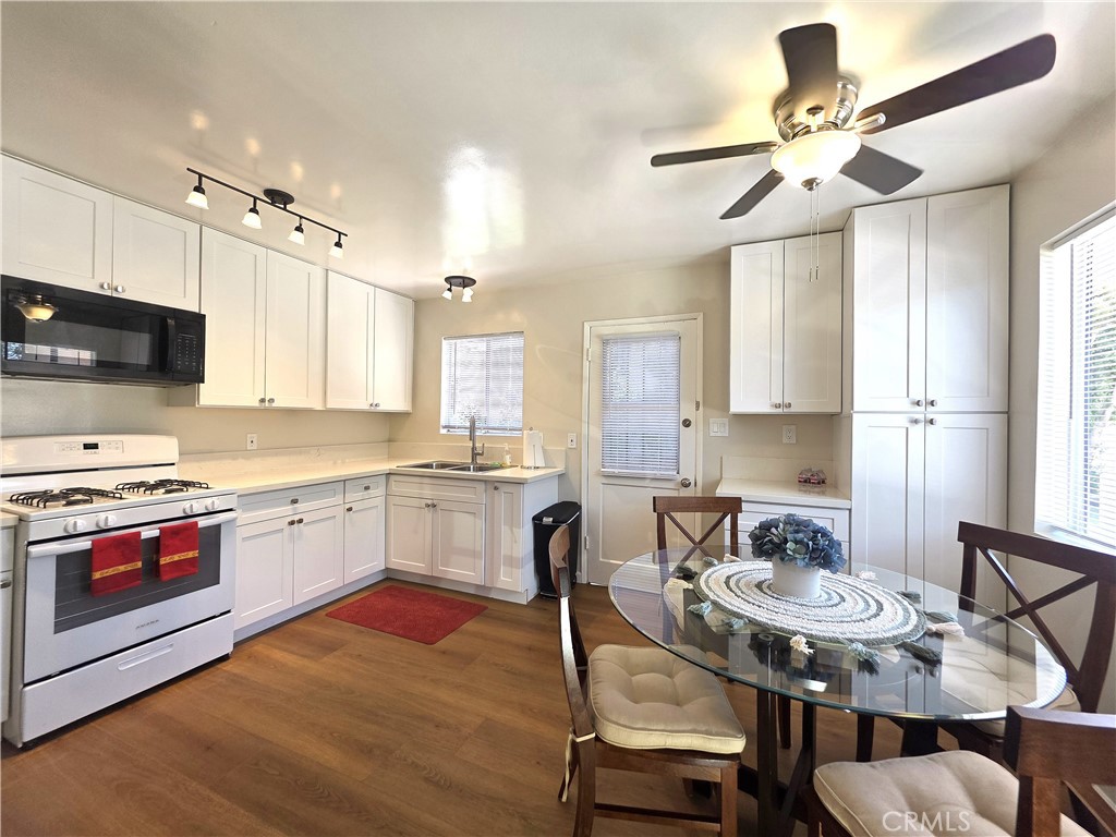 868 Random Lane Property Photo 5