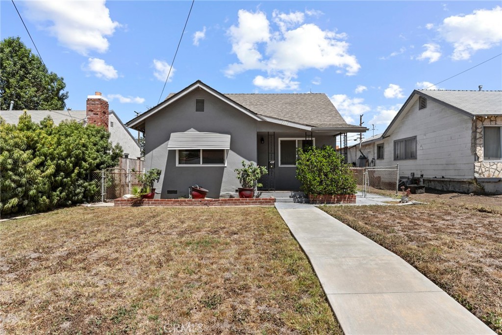 2508 El Paseo Property Photo 1
