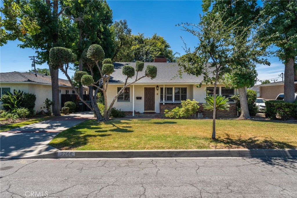 9844 Estrella Avenue Property Photo 1
