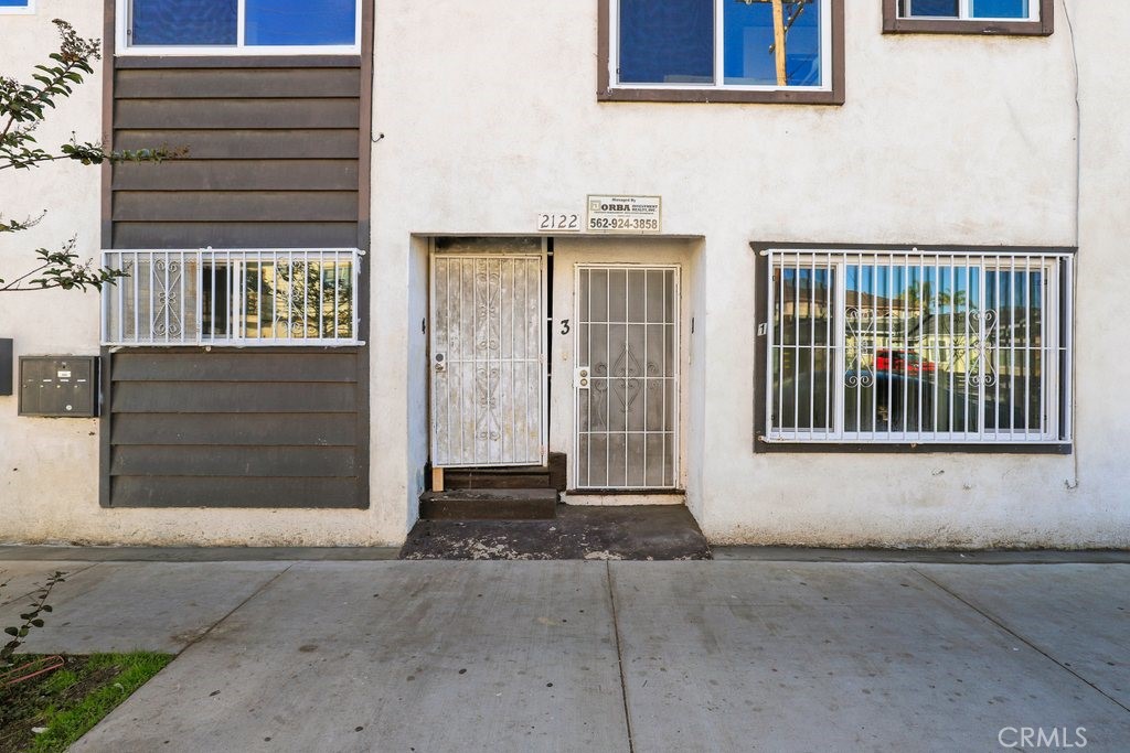 2122 E 10th Street Property Photo 18