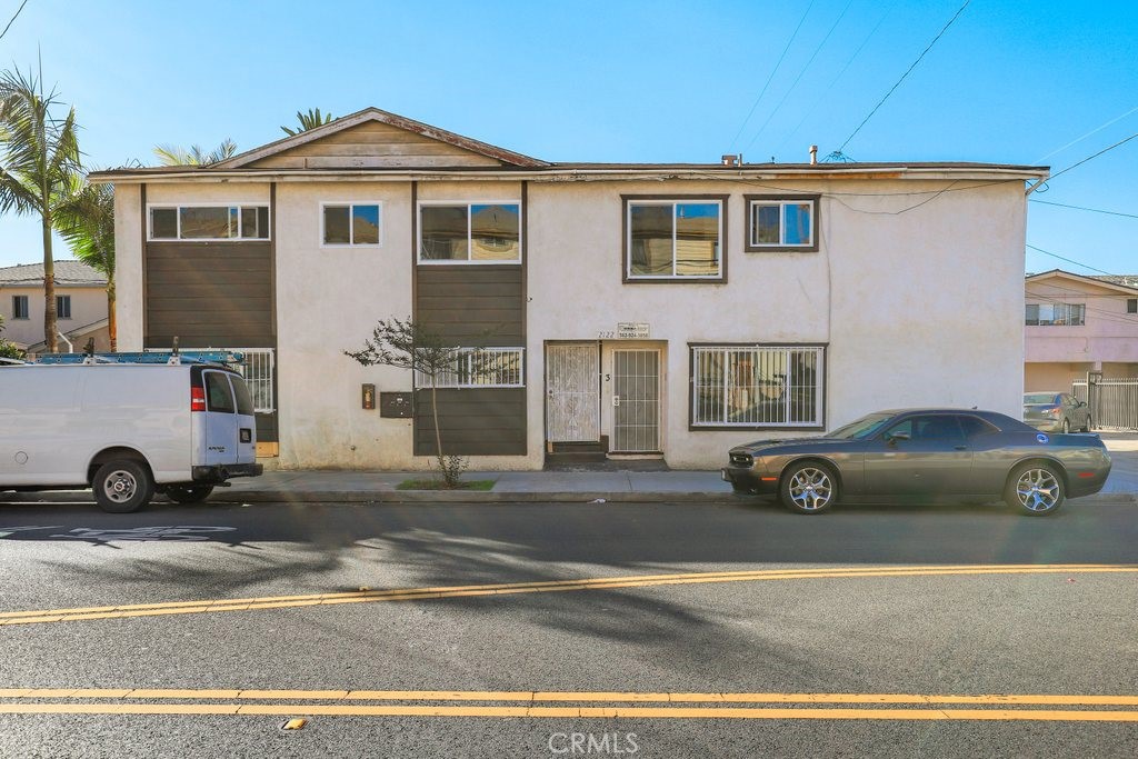 2122 E 10th Street Property Photo 19