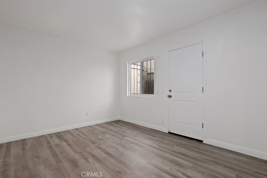 2122 E 10th Street Property Photo 36