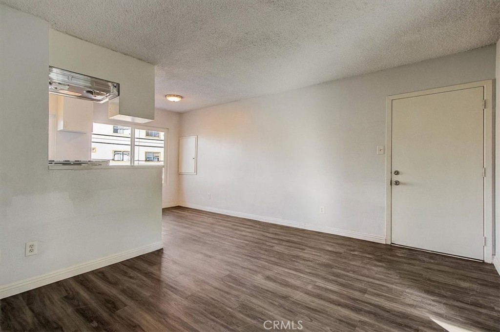 2122 E 10th Street Property Photo 46