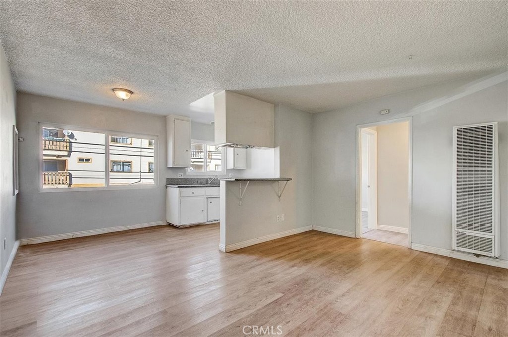 2122 E 10th Street Property Photo 62