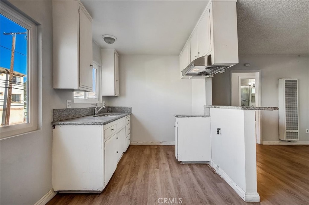 2122 E 10th Street Property Photo 68