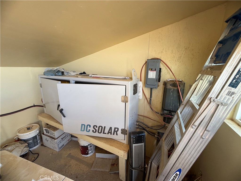 21353 Riverview Property Photo 9