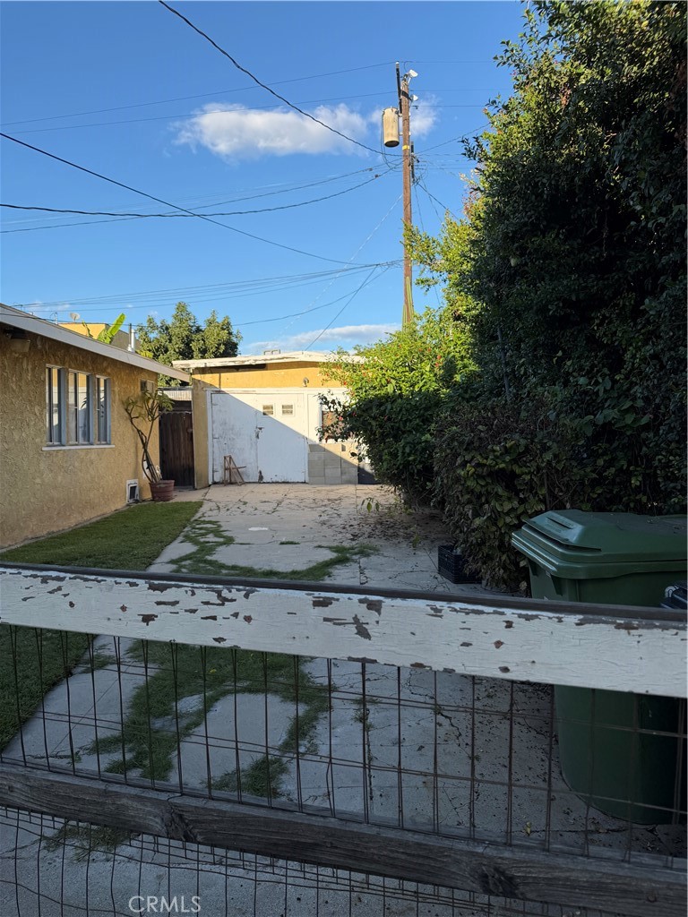 2731 E. Malabar Property Photo 6