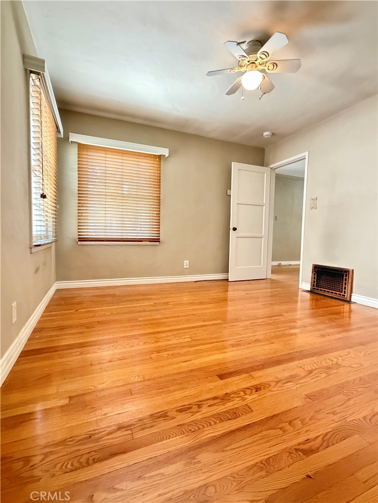4064 Perlita Property Photo 14