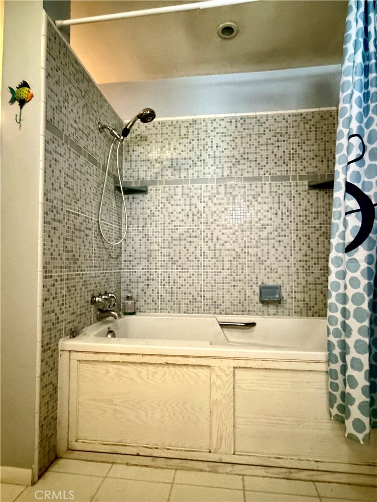 4064 Perlita Property Photo 15