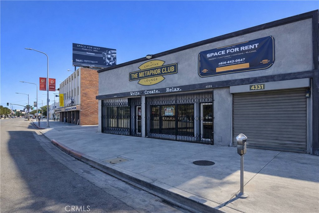 4331 Crenshaw Boulevard Property Photo 3