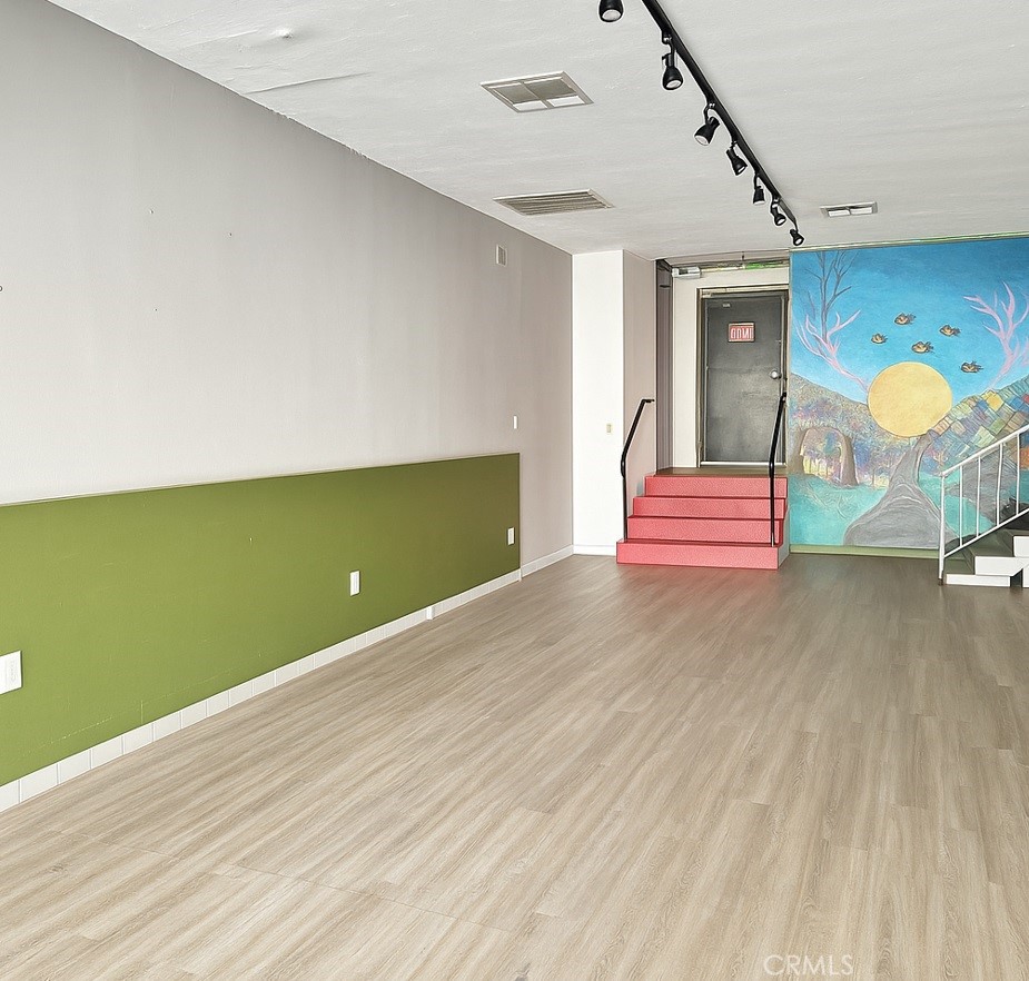 4331 Crenshaw Boulevard Property Photo 6