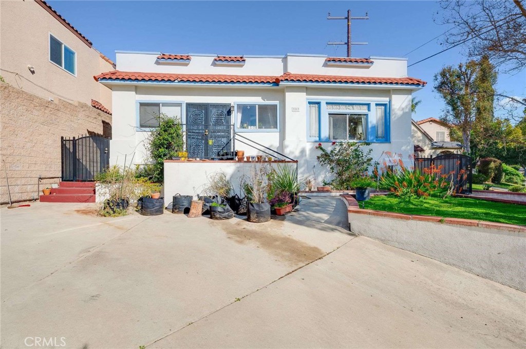 3215 Sherwood Avenue Property Photo 2